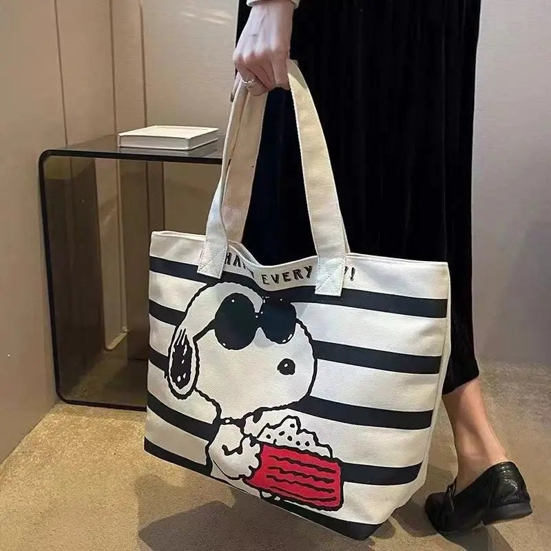 Snoopy Cute Cartoon Large Capacity Canvas Bag for Female Students To Hold Books and Commute Maternity Checkup Tote Mommy Bag